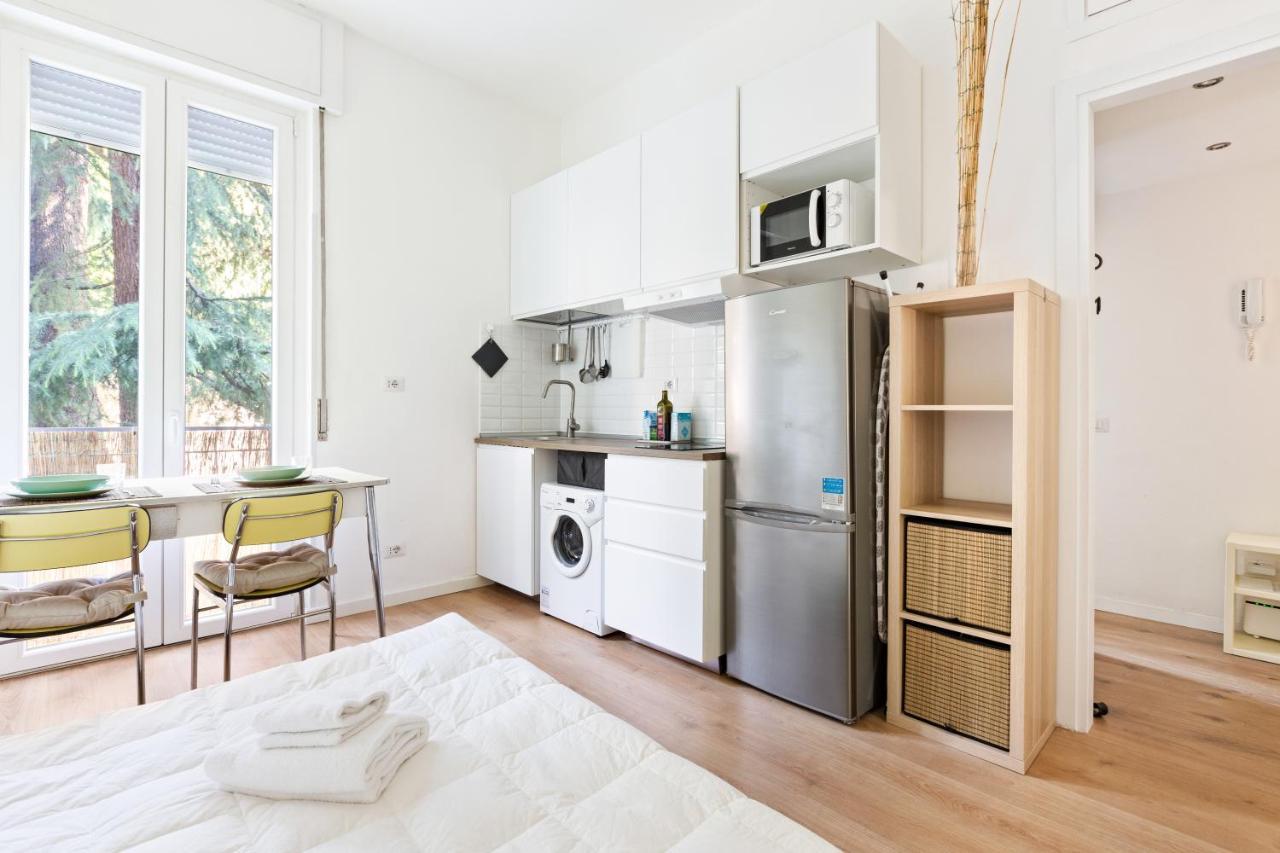 Milano Famagosta Cosy Studio Экстерьер фото